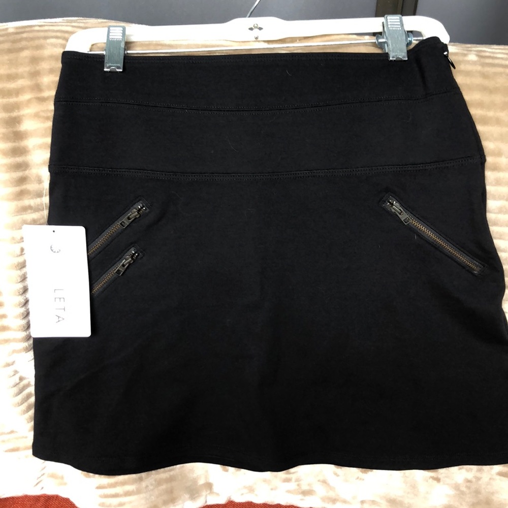 Athleta - size 2 Ponte Moto Skirt